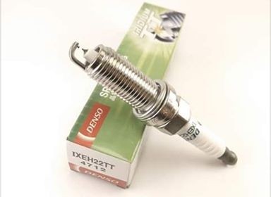 DENSO 4712 IRIDIUM SPARK PLUG